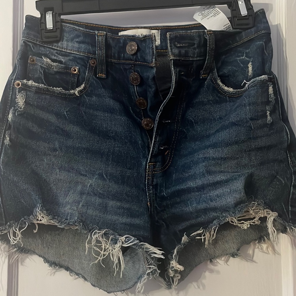 Abercrombie& Fitch high rise mom shorts